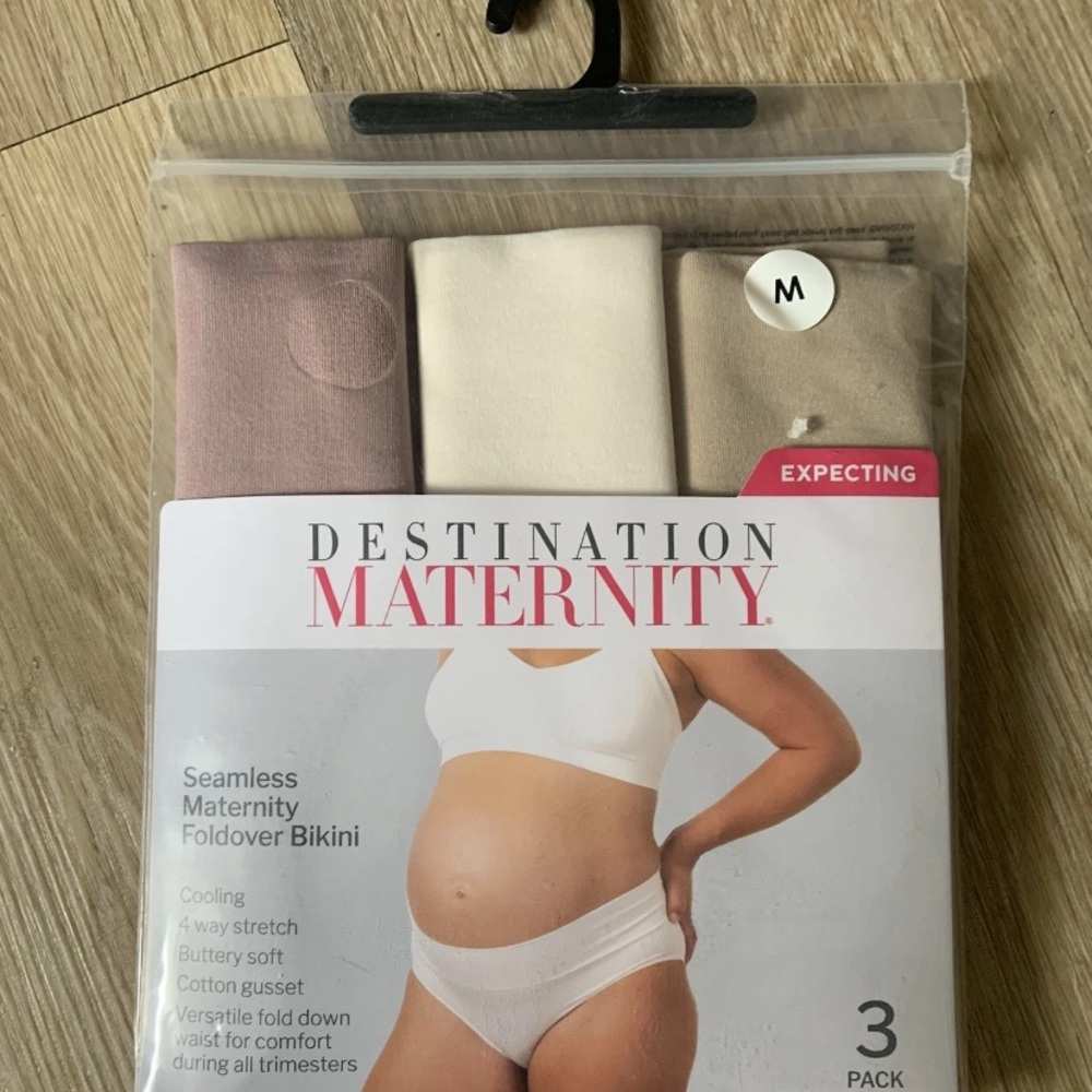 Destination Maternity Size Medium Seamless Foldover Bikini 3-Pack Panties